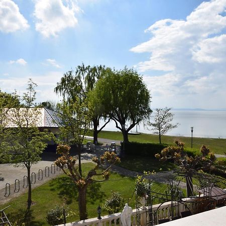 Seehotel Herlinde Podersdorf am See Eksteriør billede